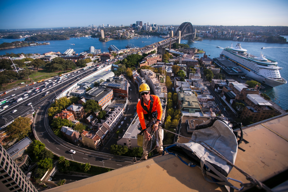 Industry,Rope,Access,Building,Repairer,Inspector,Wearing,A,Safety,Helmet,